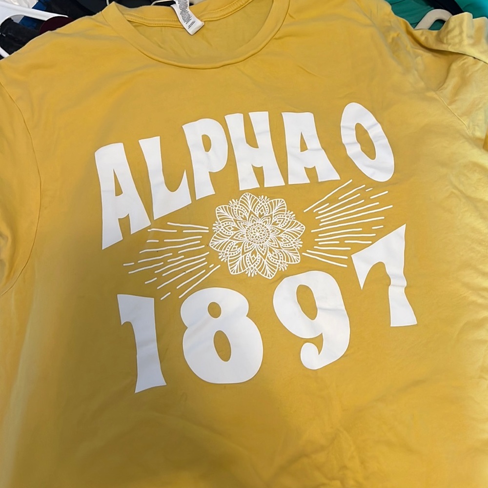 Aoii t shirt